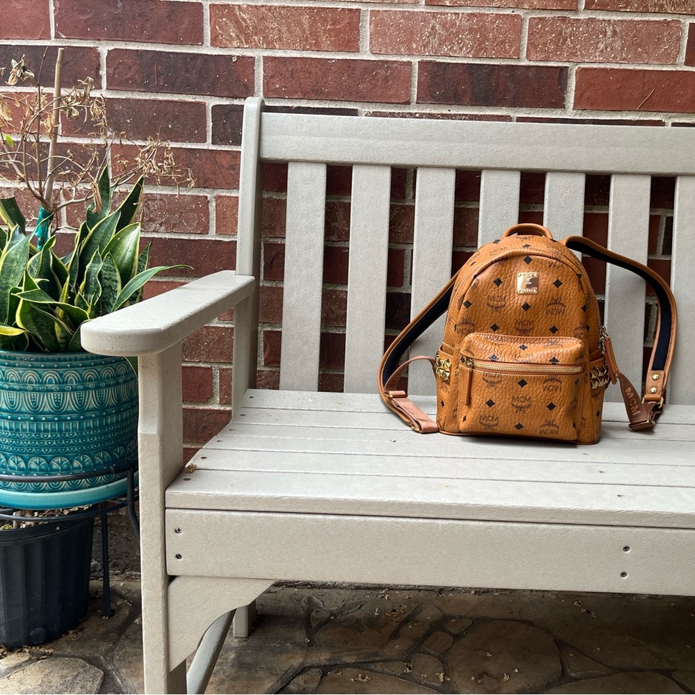 MCM BACKPACK ( NWOT)